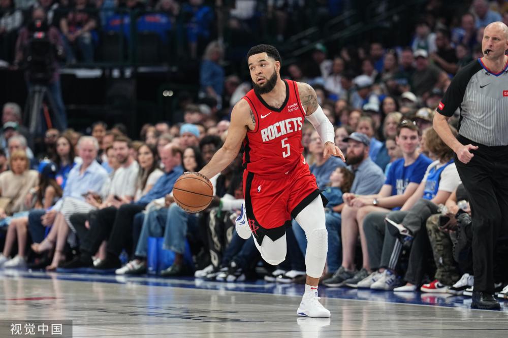 背负着成为 背负着成为