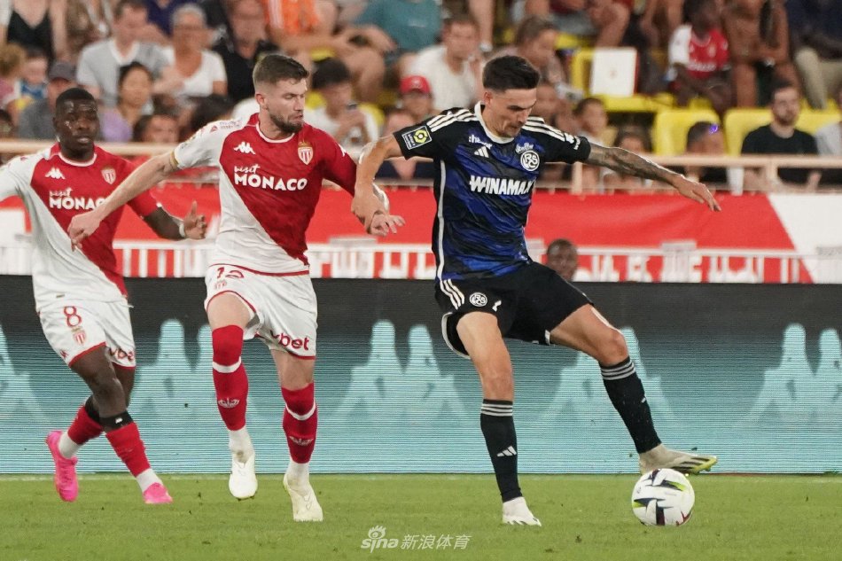 一场围绕 一场围绕